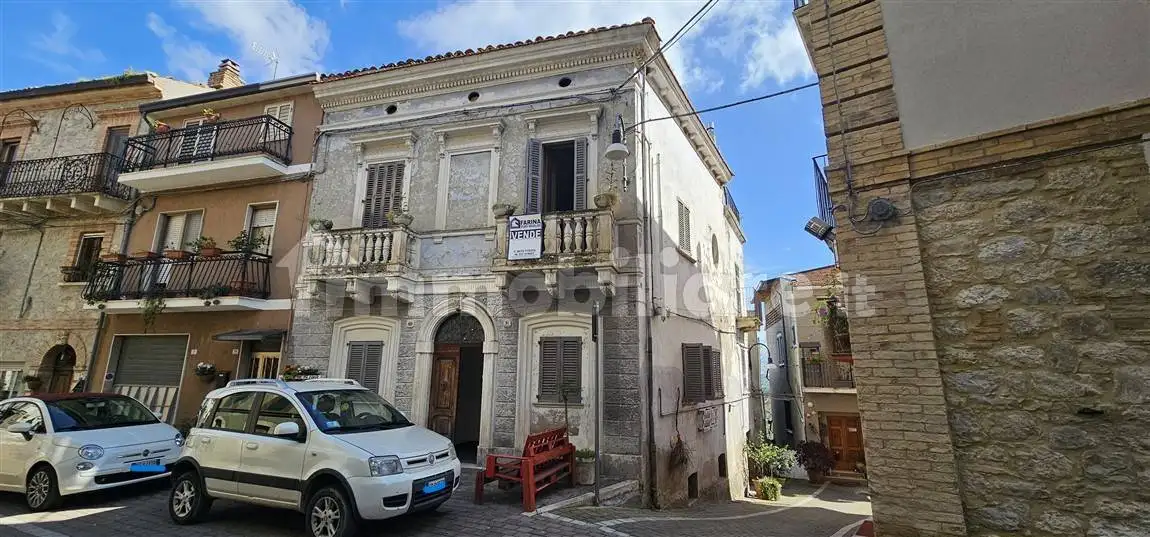 Casa indipendente in vendita a Perano