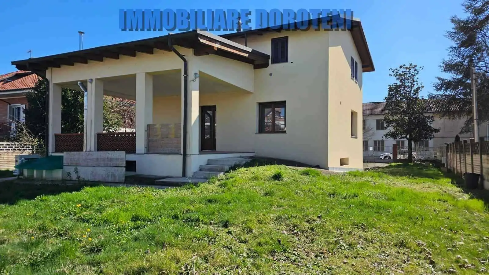 Villa unifamiliare, ottimo stato, 275 m², Caresanablot - foto 2