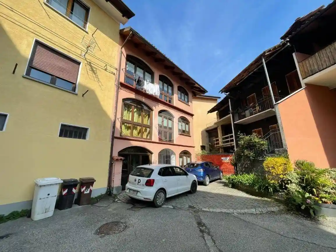 Casa indipendente in vendita a Giaveno