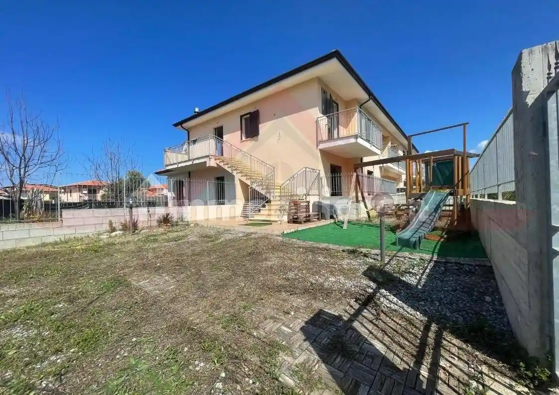 Terratetto unifamiliare 128 m², nuova, Centro, Diamante - foto 3