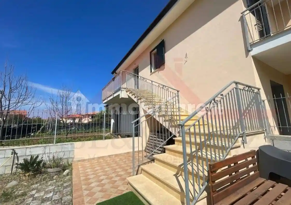 Terratetto unifamiliare 128 m², nuova, Centro, Diamante - foto 5