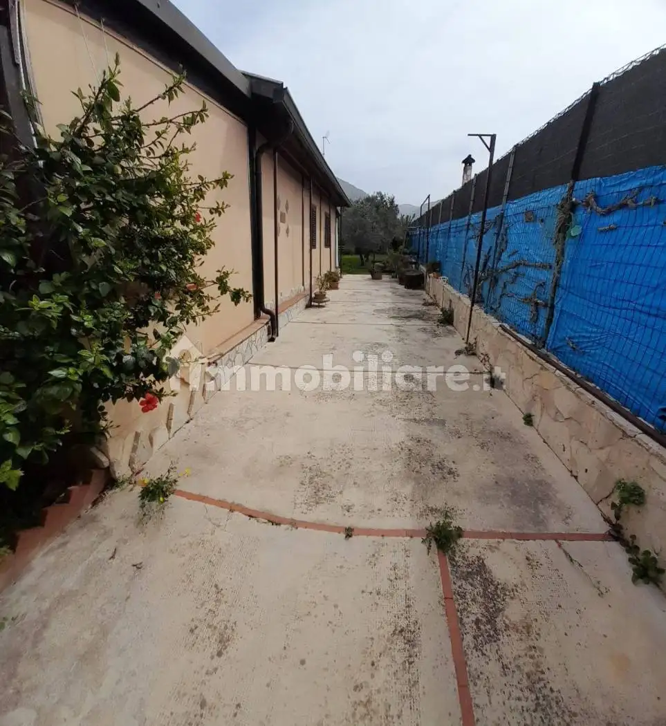 Villa unifamiliare via Rocco Chinnici, Centro, Cinisi - foto 2