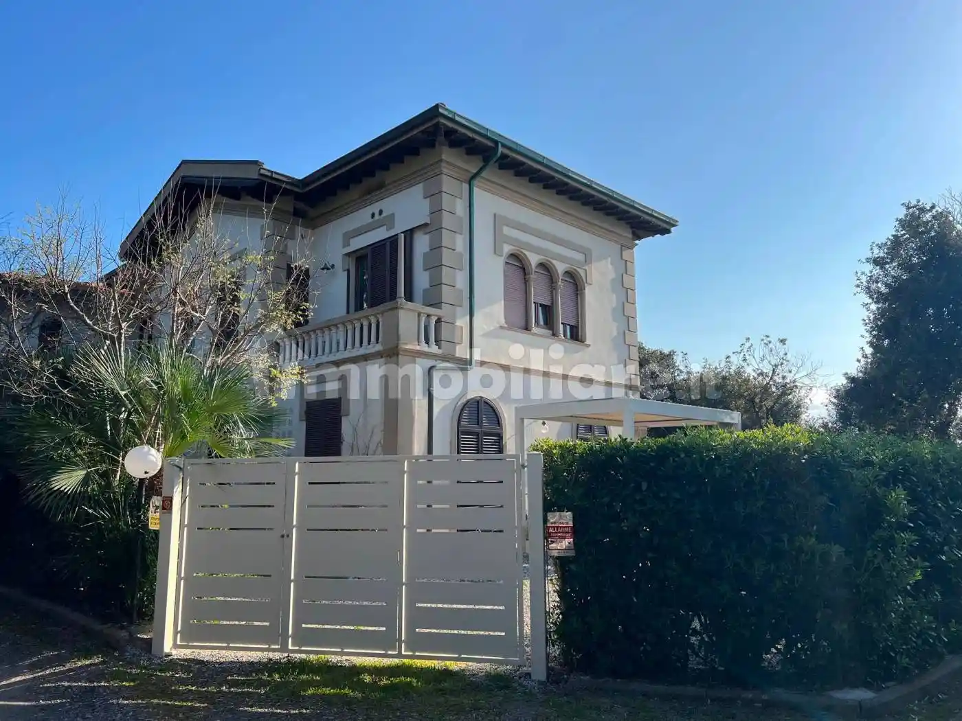 Appartamento in vendita a Livorno