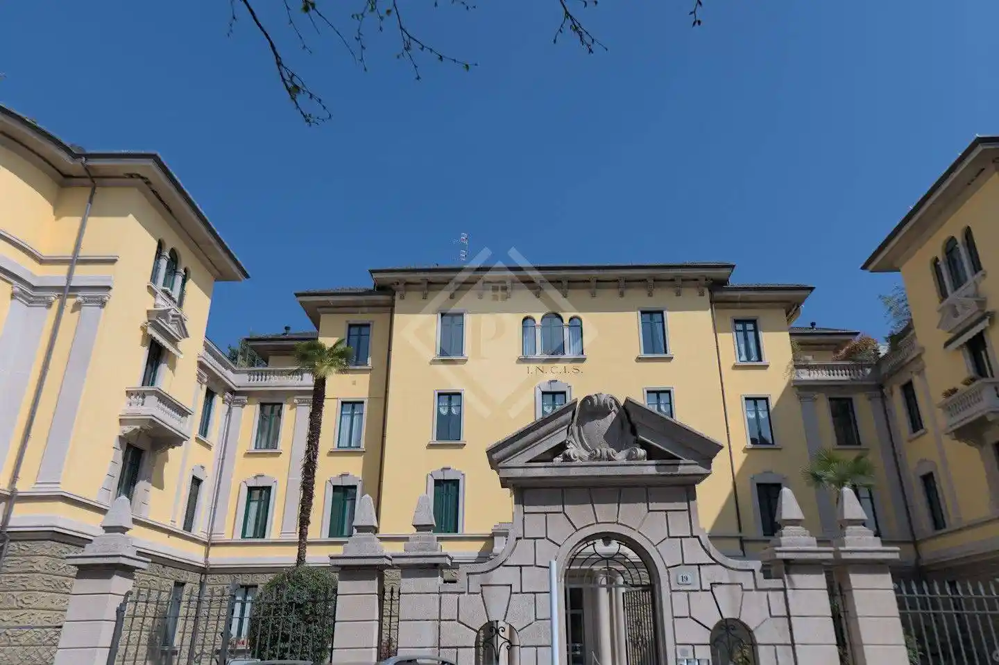 Appartamento in vendita a Varese