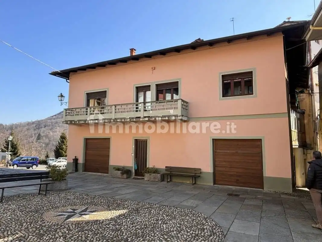 Casa indipendente in vendita a Guardabosone