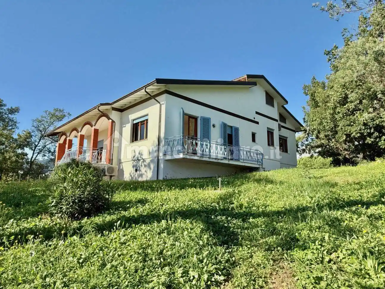 Villa in vendita a Capannori