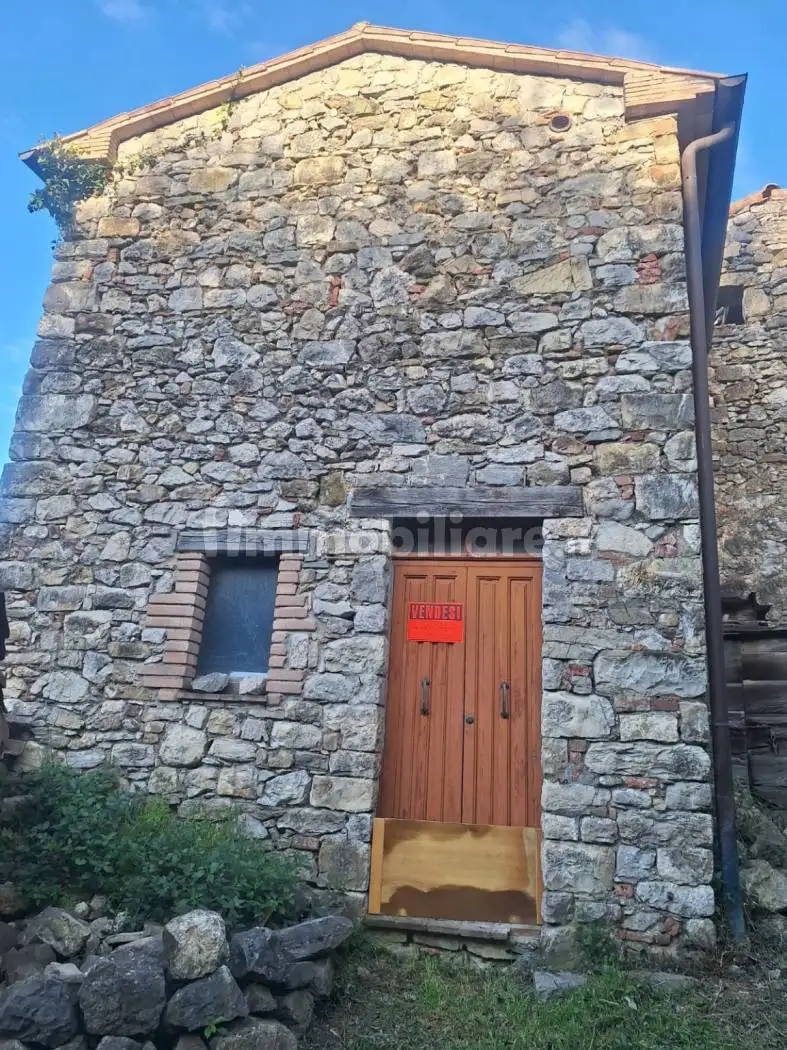 Appartamento in vendita a Roccalbegna