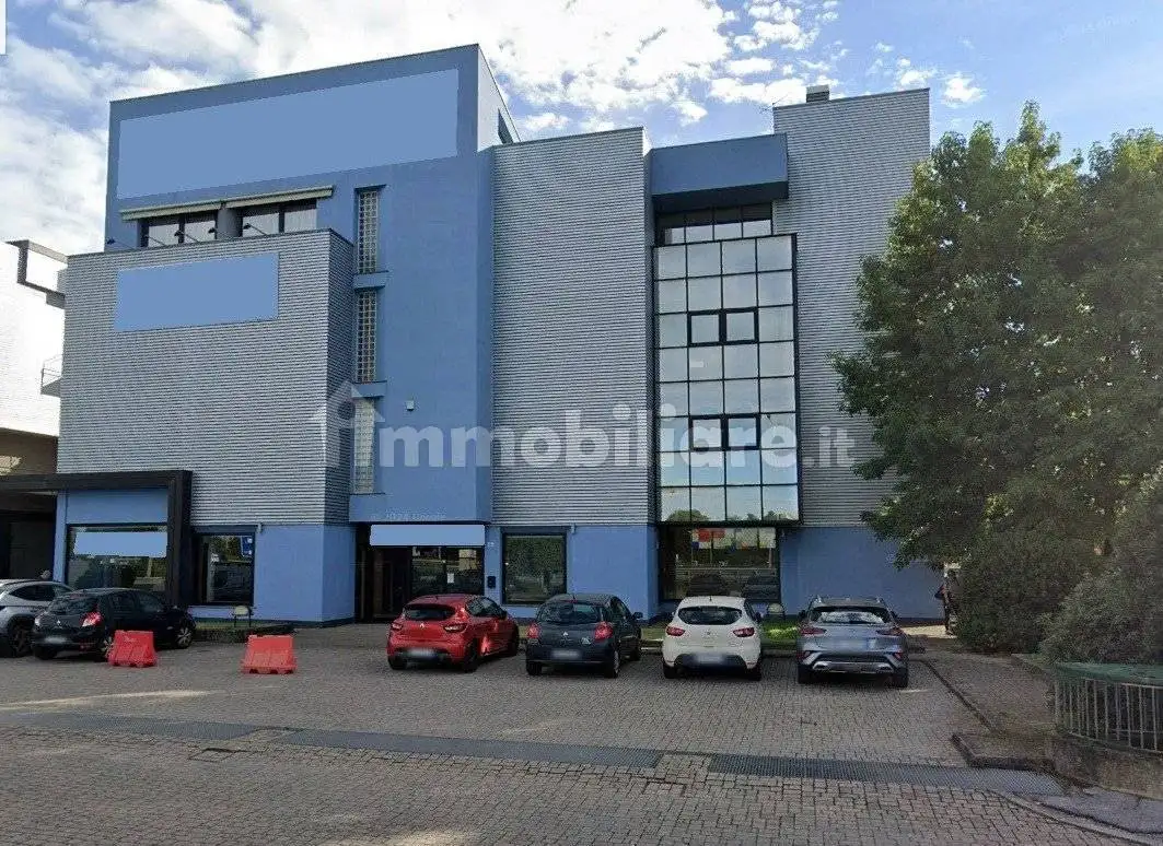 Palazzo - Edificio in affitto a Lissone