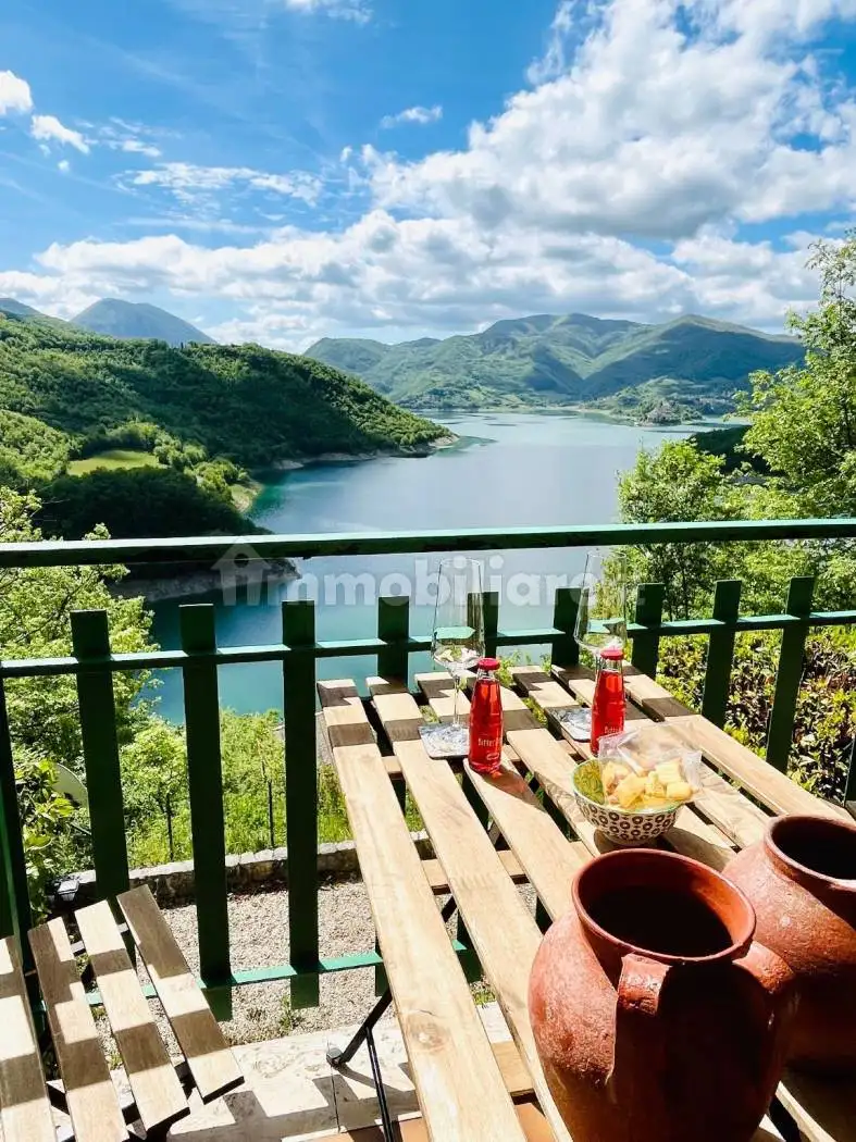 Appartamento in vendita a Rocca Sinibalda