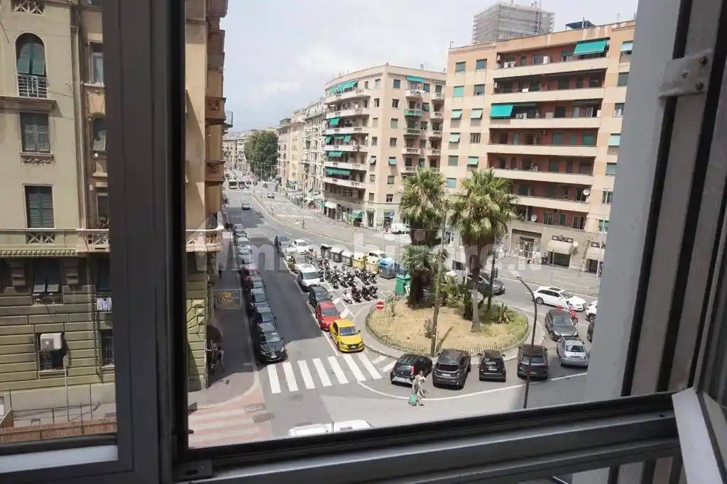 Appartamento in vendita a Genova