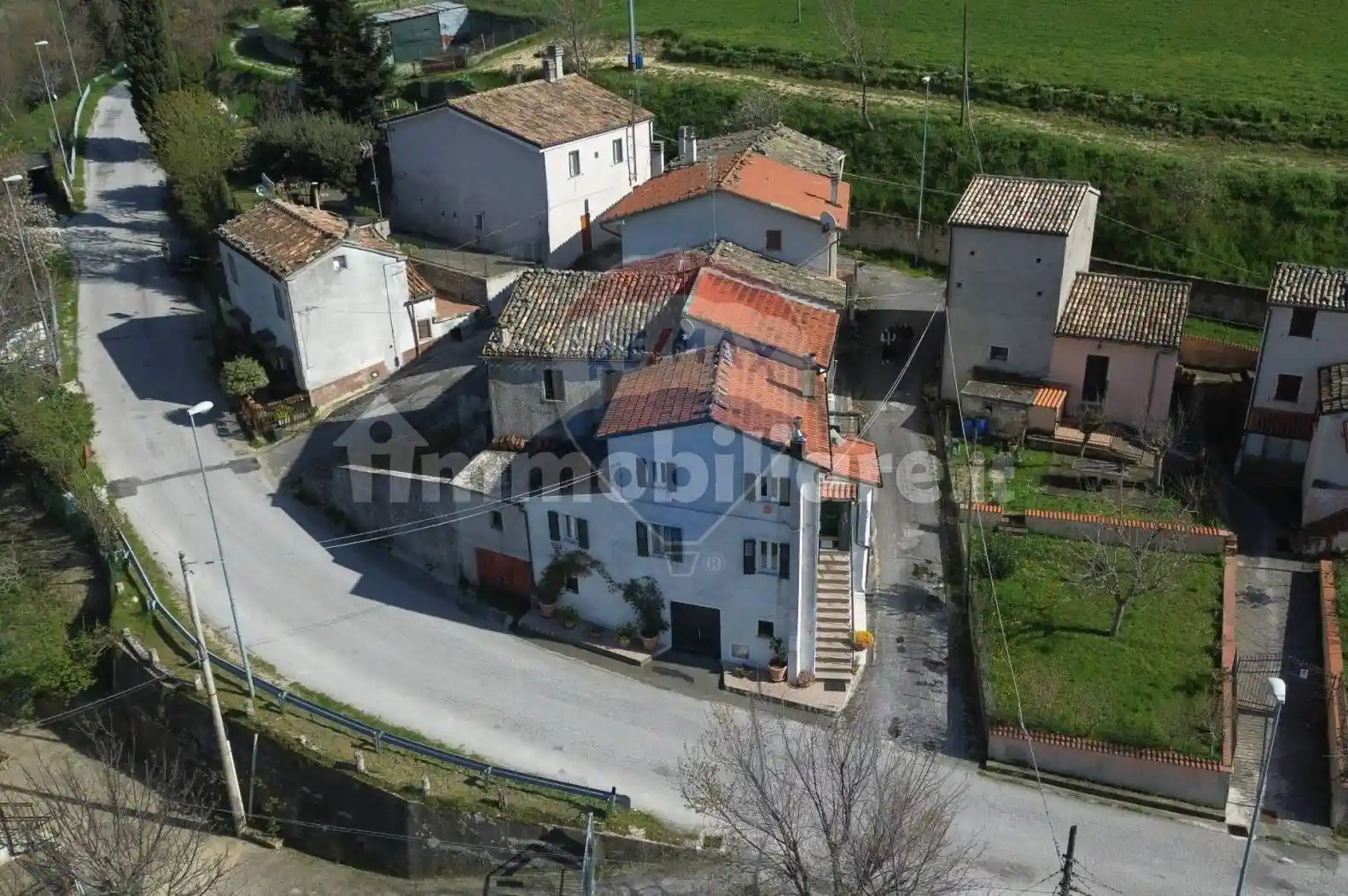 Casa indipendente in vendita a Fabriano