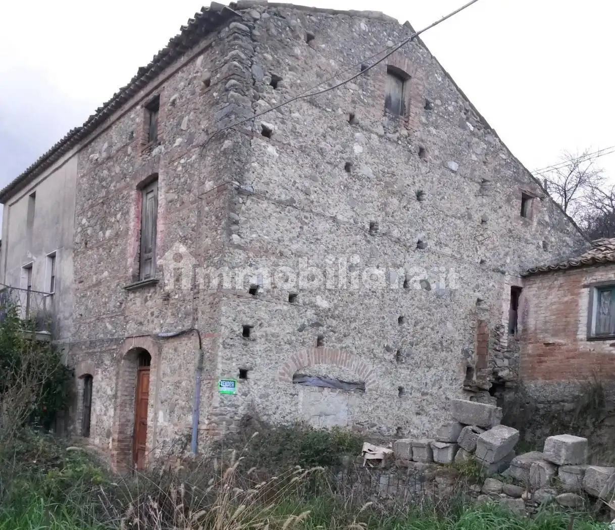 Rustico - Casale in vendita a Montalto Uffugo