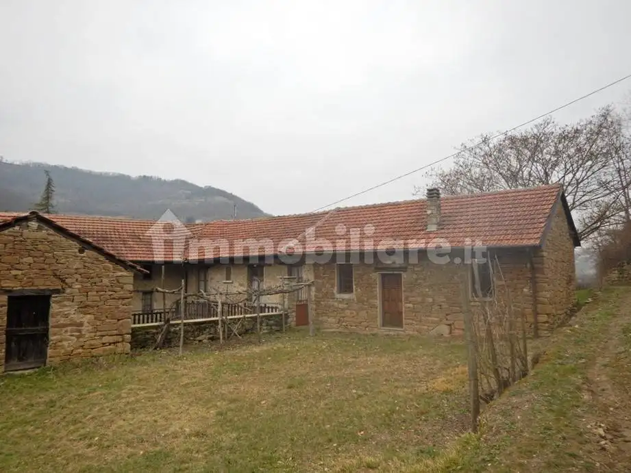 Rustico - Casale in vendita a Cortemilia