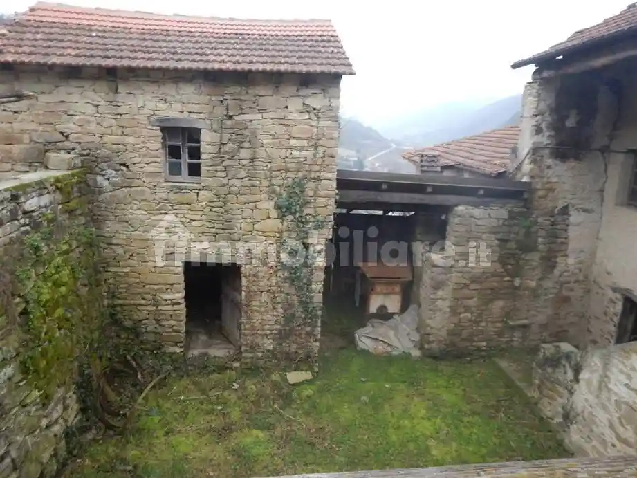 Casale regione Piovero, Cortemilia - foto 3