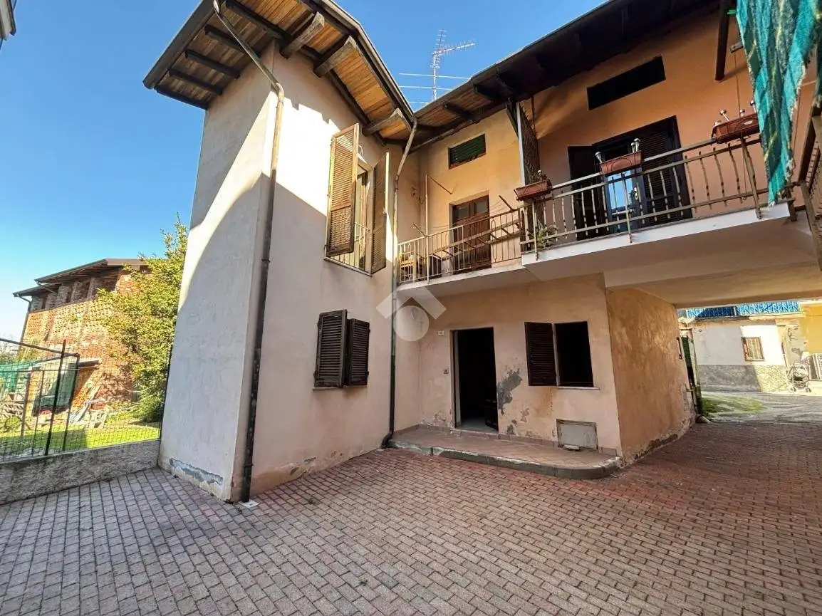 Rustico - Casale in vendita a Divignano