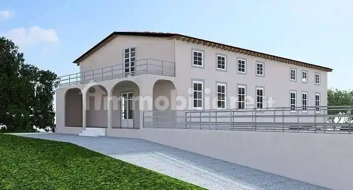 Rustico - Casale in vendita a Lucca