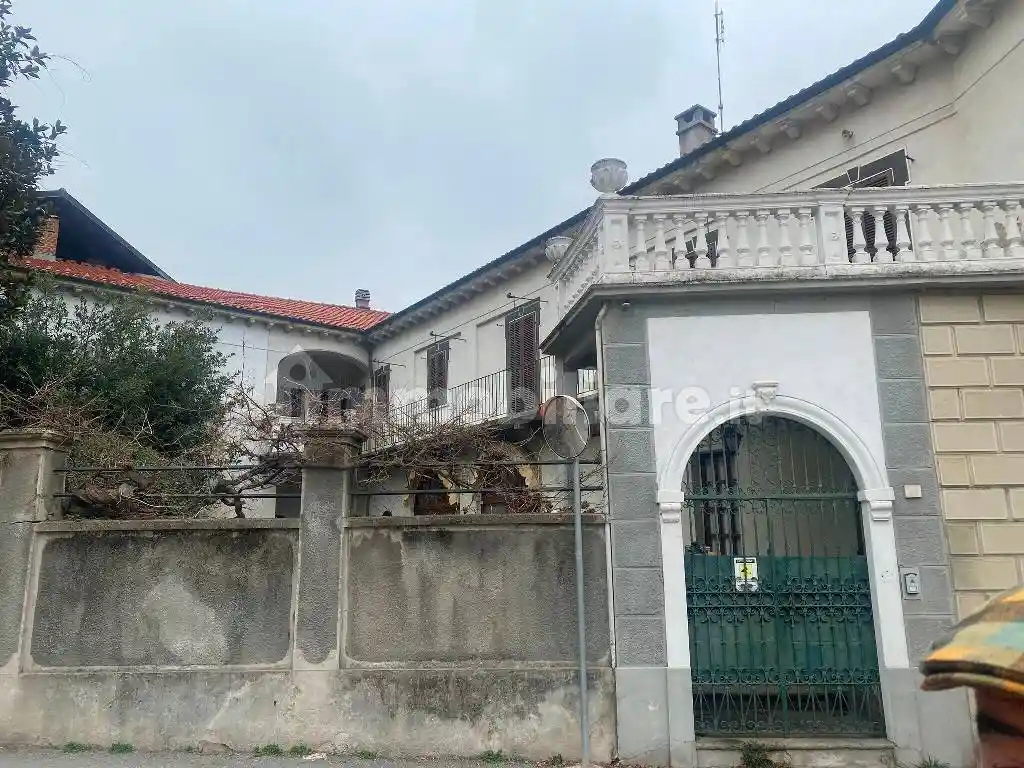 Villa in vendita a Giaveno