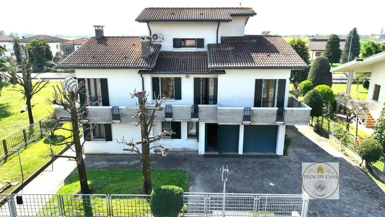Villa in vendita a Borgo Veneto