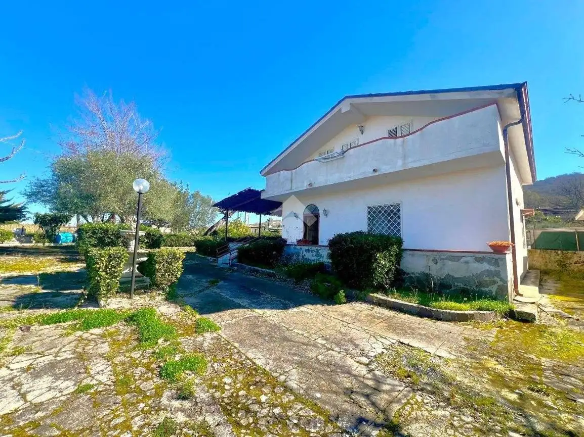 Villa in vendita a Sessa Aurunca