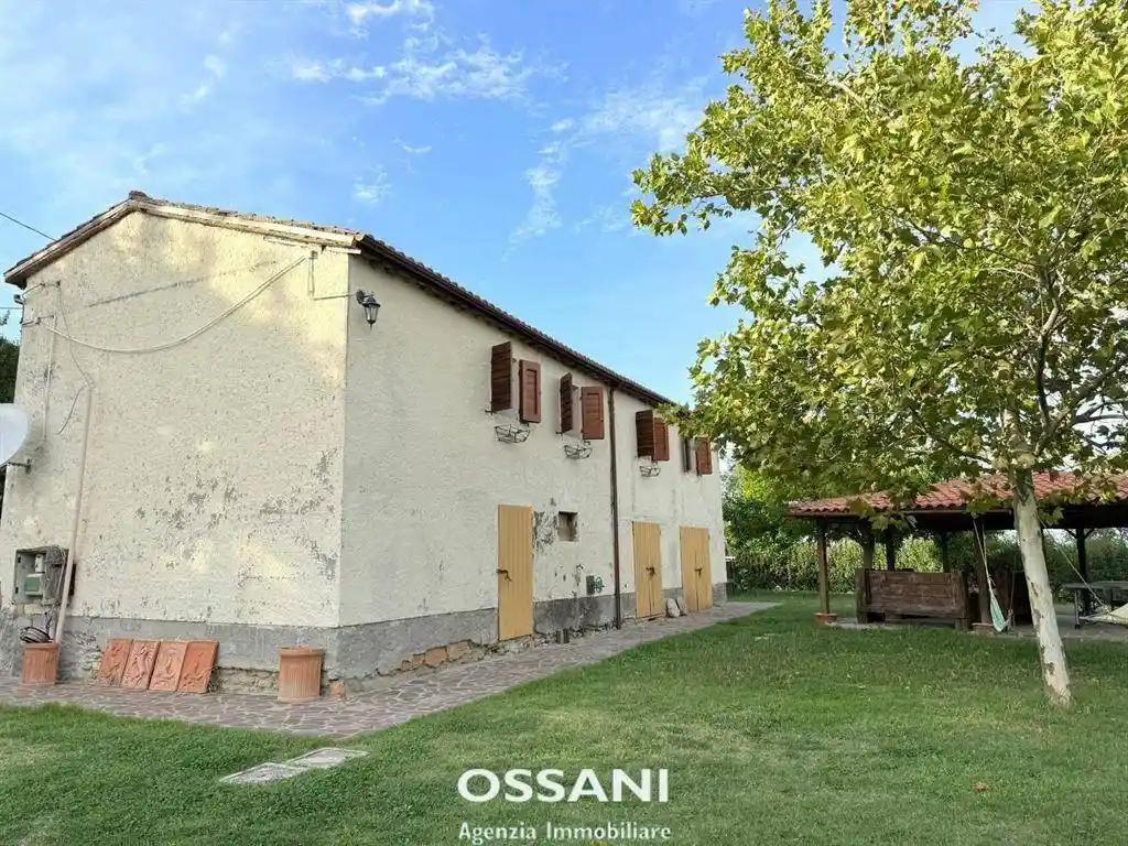 Casa indipendente in vendita a Brisighella