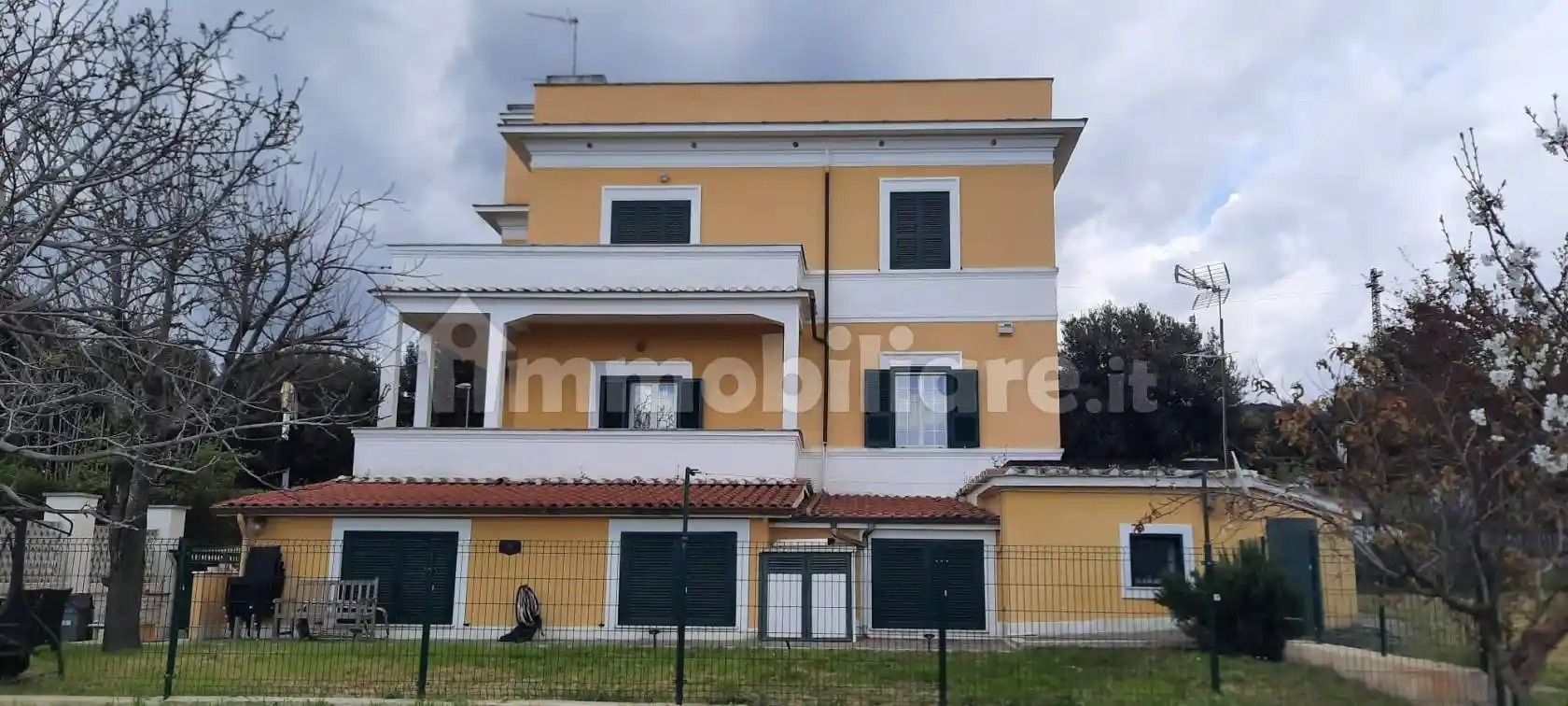 Appartamento in vendita a Castel Gandolfo