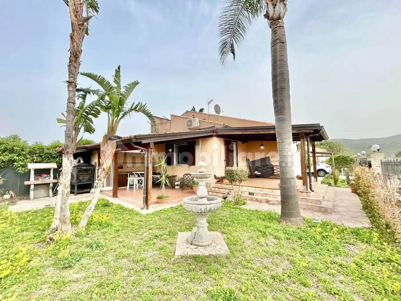 Villa in vendita a Campofelice di Roccella