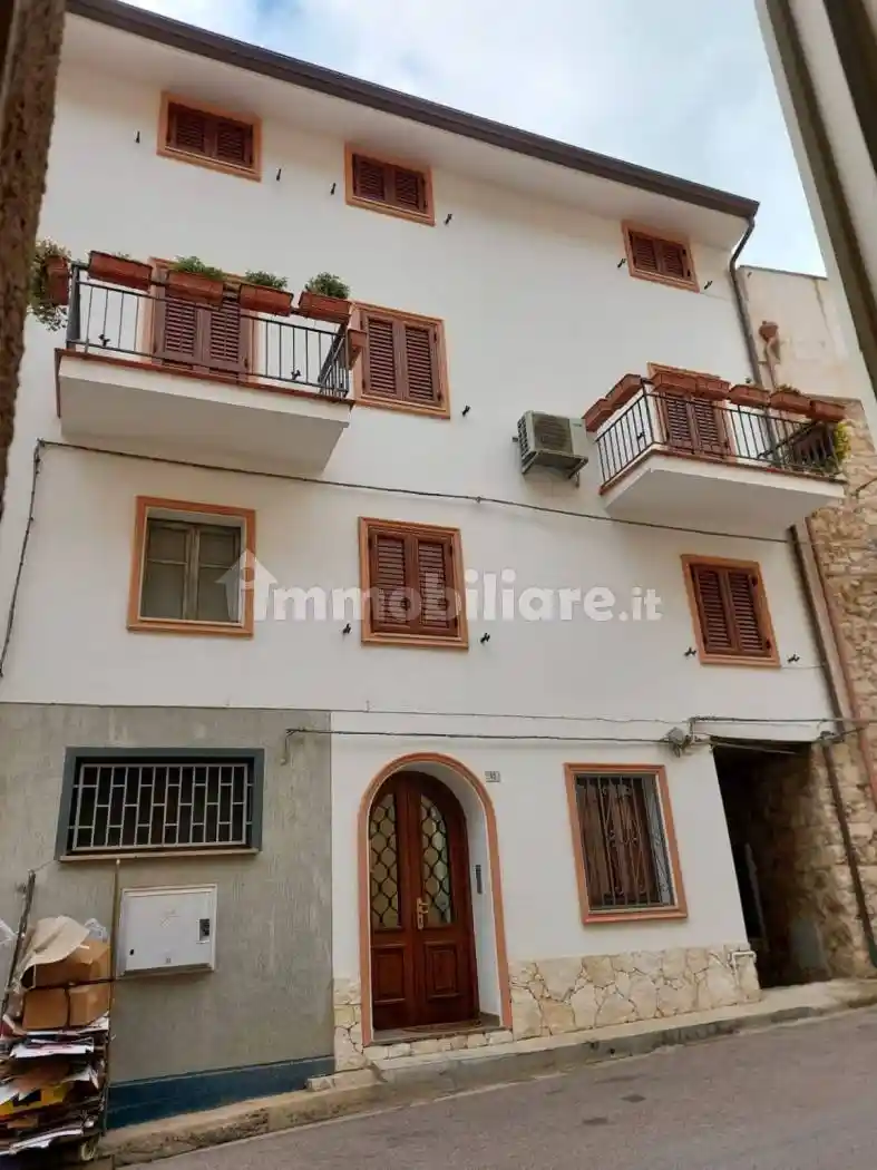 Villa unifamiliare via Orientale Sarda 45, Centro, Baunei - foto 2