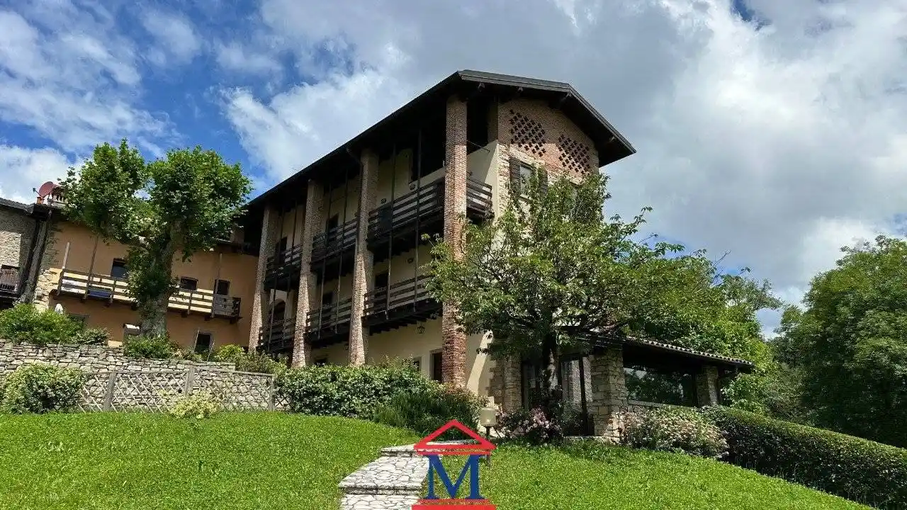 Rustico - Casale in vendita a Bergamo