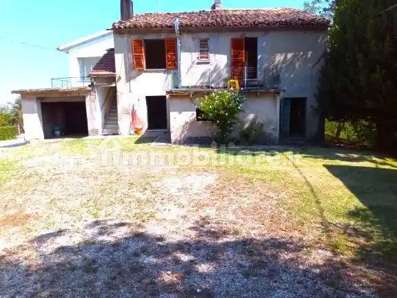 Casa indipendente in vendita a Urbino