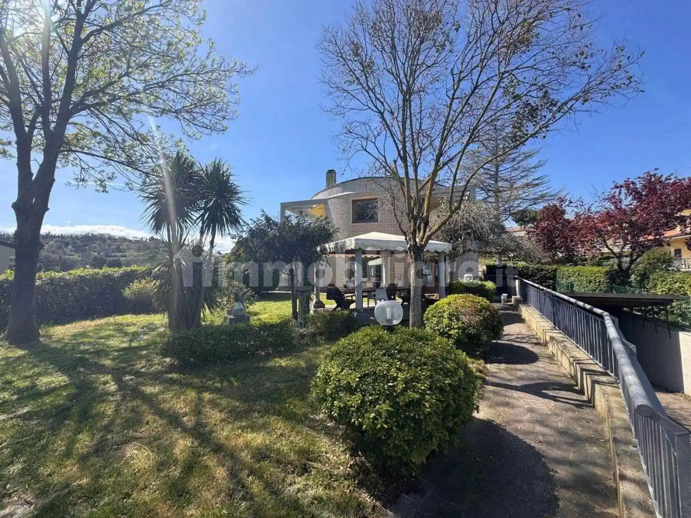 Villa in vendita a Pesaro