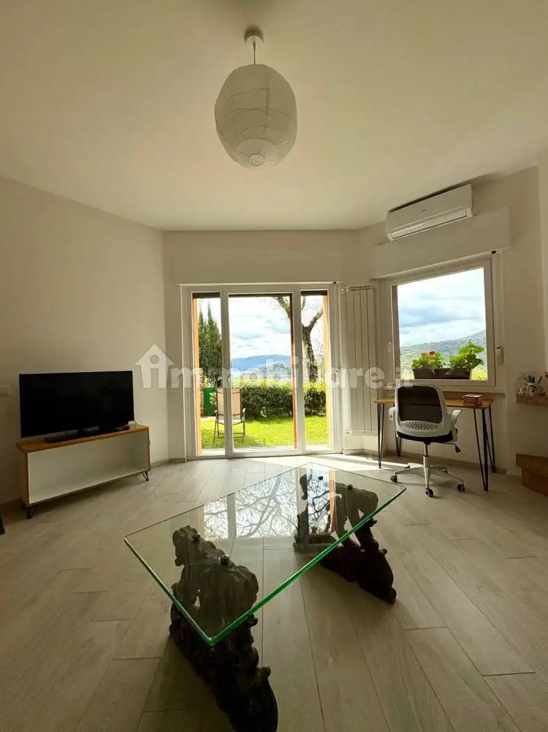 Villa in affitto a Trevignano Romano