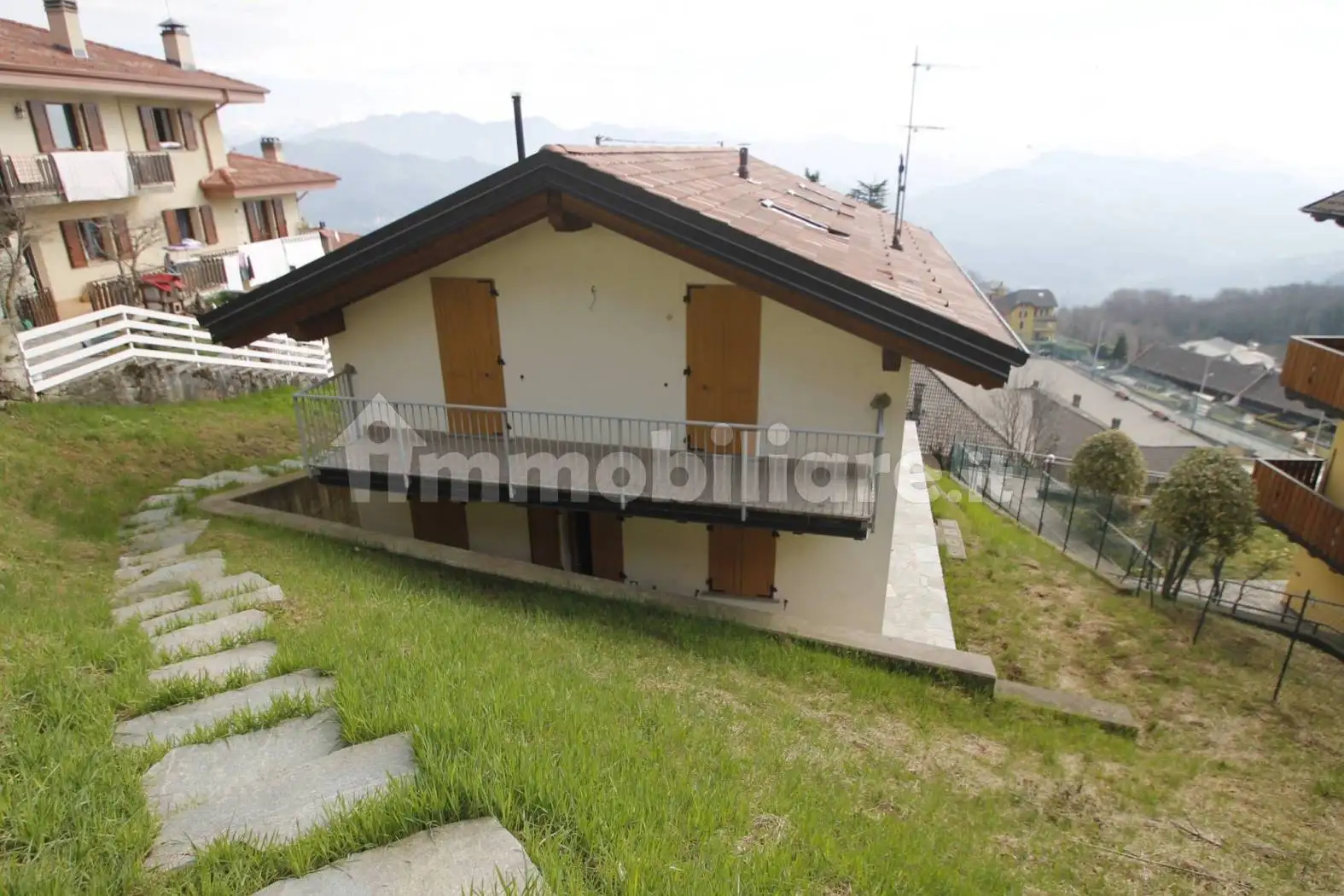 Villa in vendita a Costa Valle Imagna