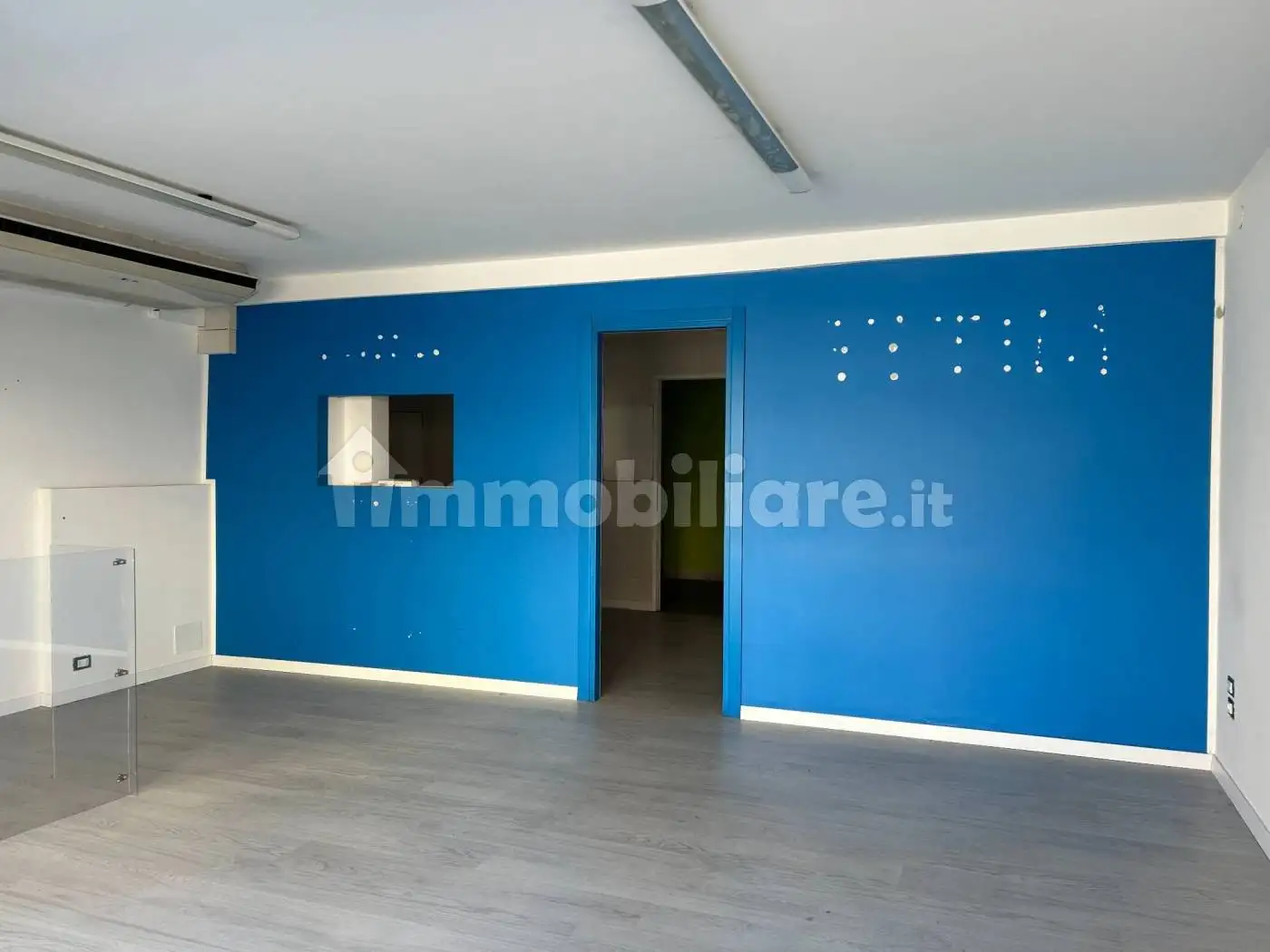 Palazzo - Edificio in Affitto - foto 3