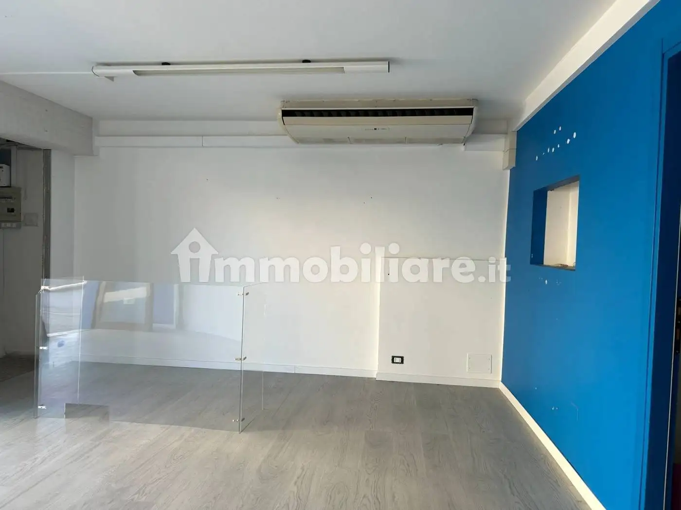 Palazzo - Edificio in Affitto - foto 4