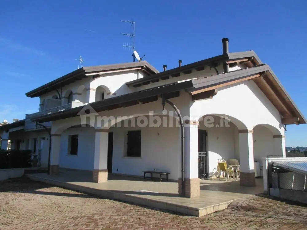 Villa in vendita a Cesena
