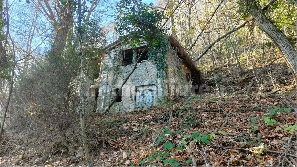 Rustico, da ristrutturare, 180 m², Erve - foto 2