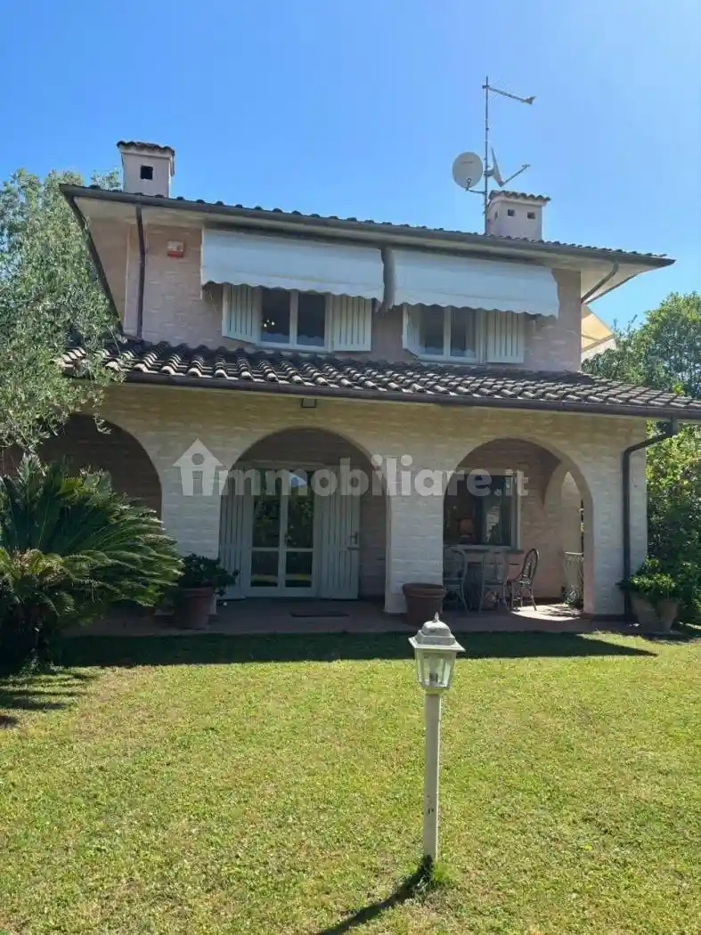 Villa unifamiliare via amendola 69, Caranna, Forte dei Marmi - foto 2