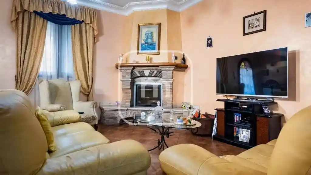 Villa in vendita a Lariano