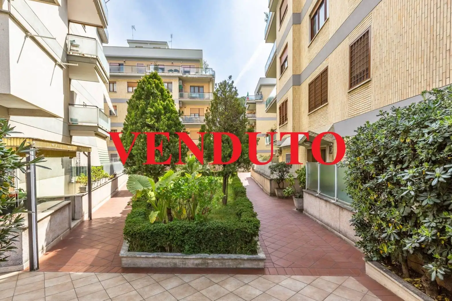 Appartamento in vendita a Roma