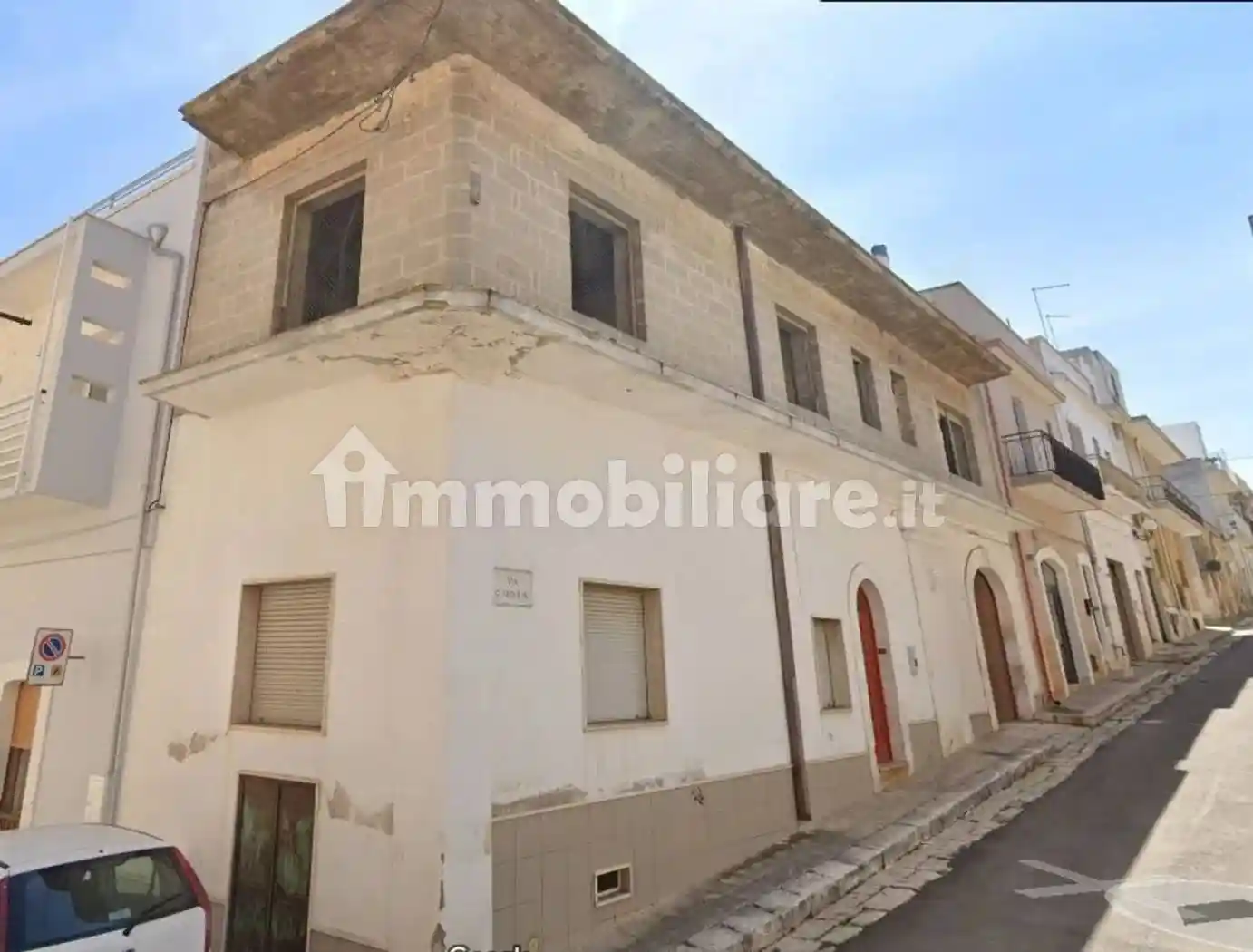 Palazzo - Edificio in vendita a Carovigno