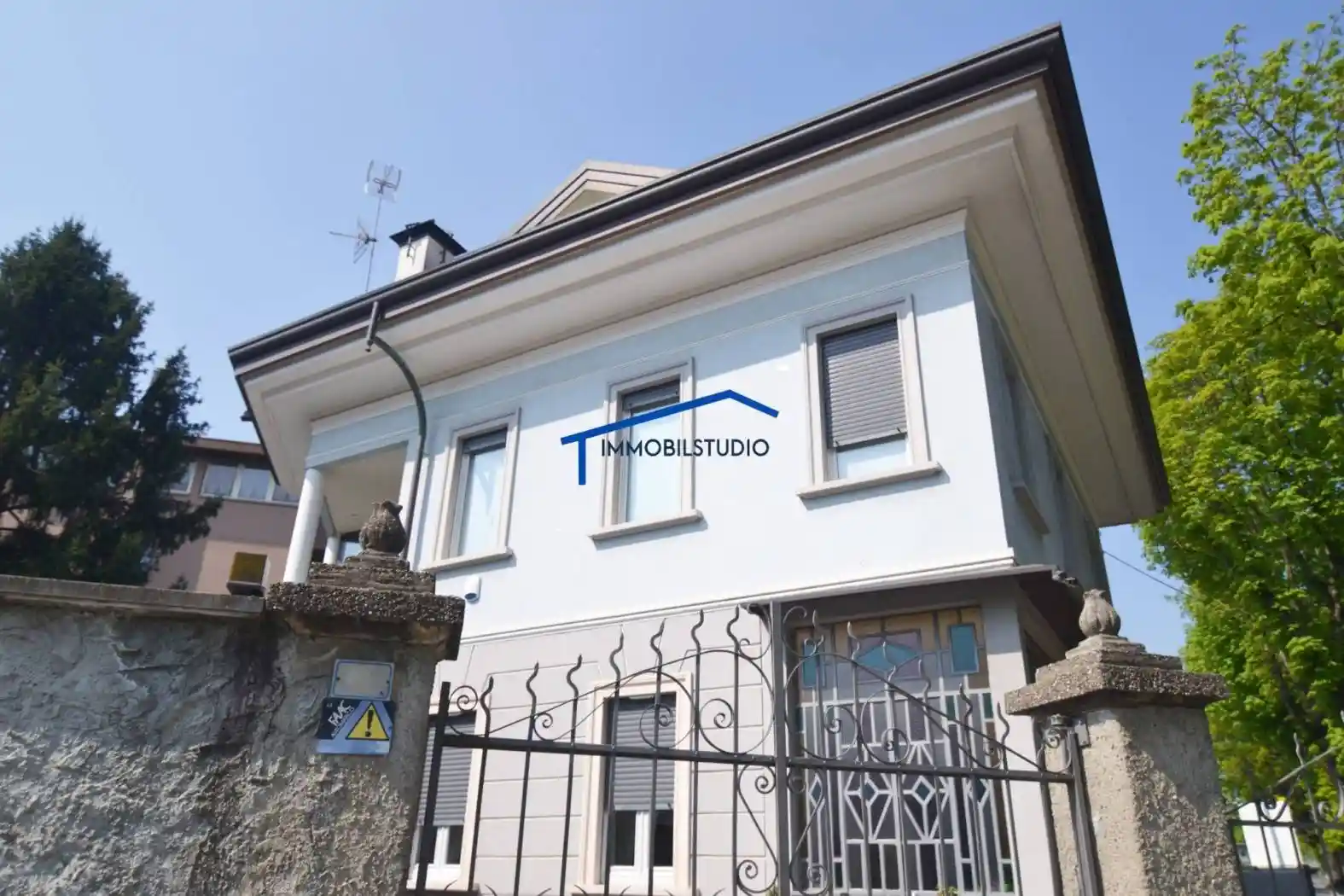 Villa in vendita a Busto Arsizio