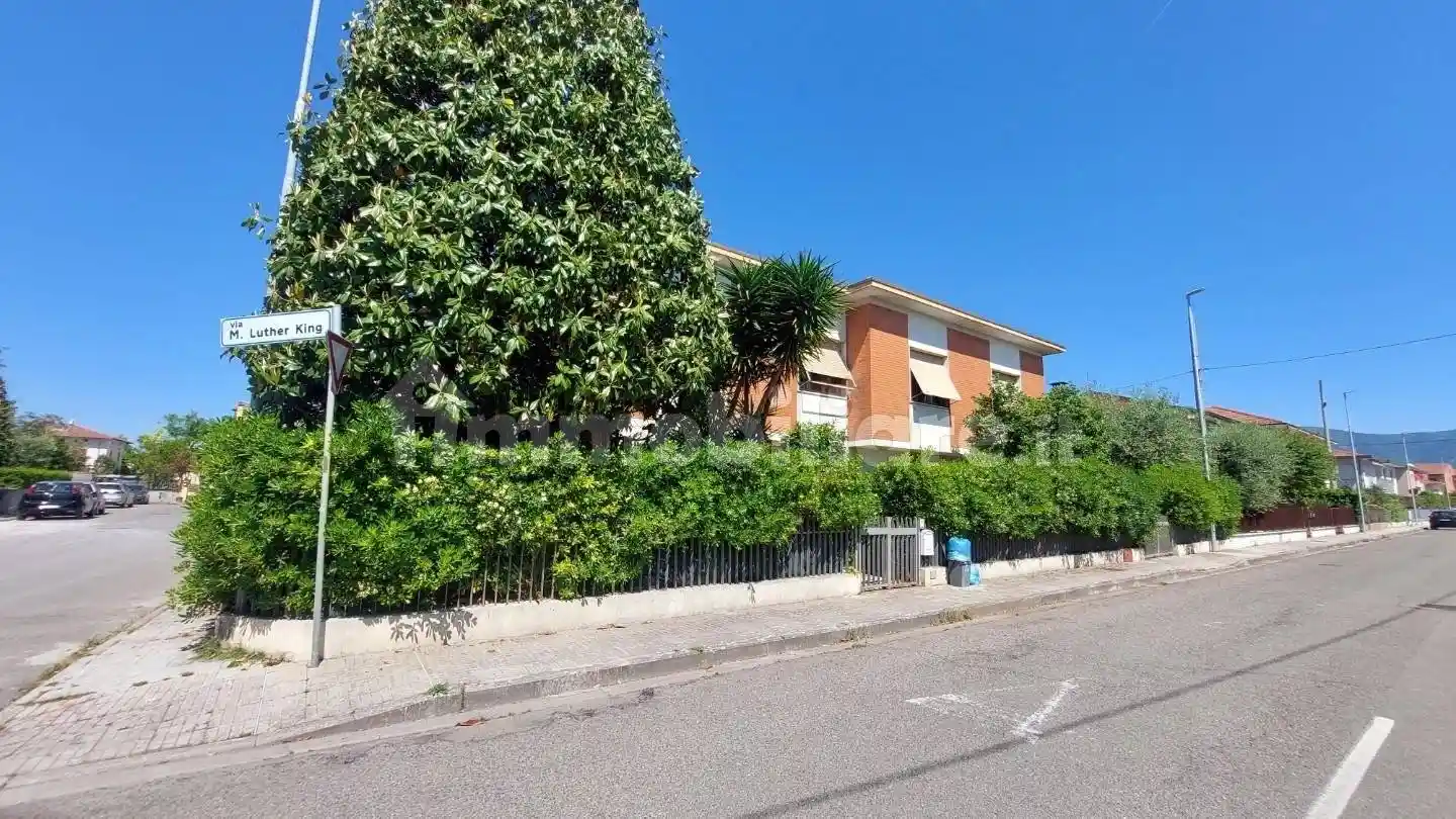 Villa in vendita a Cascina