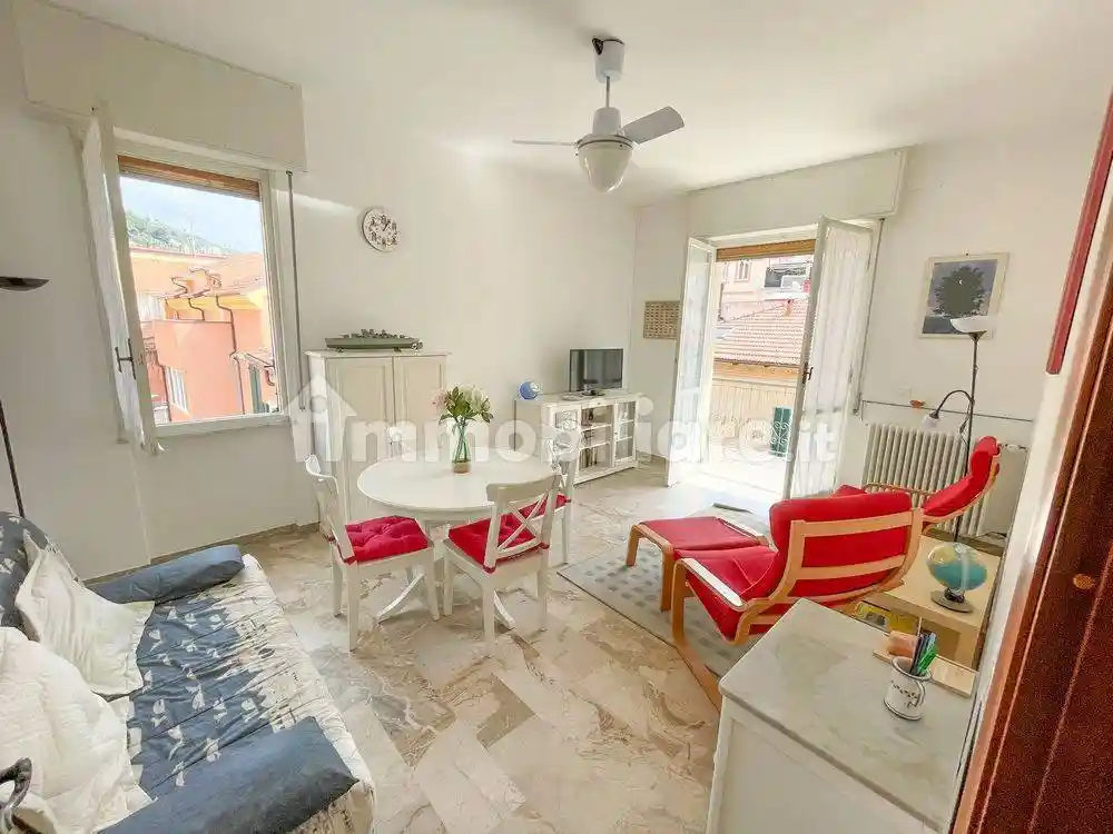 Appartamento in affitto a Alassio