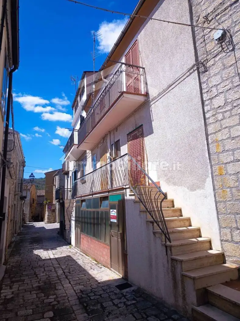 Palazzo - Edificio in vendita a Castelbottaccio