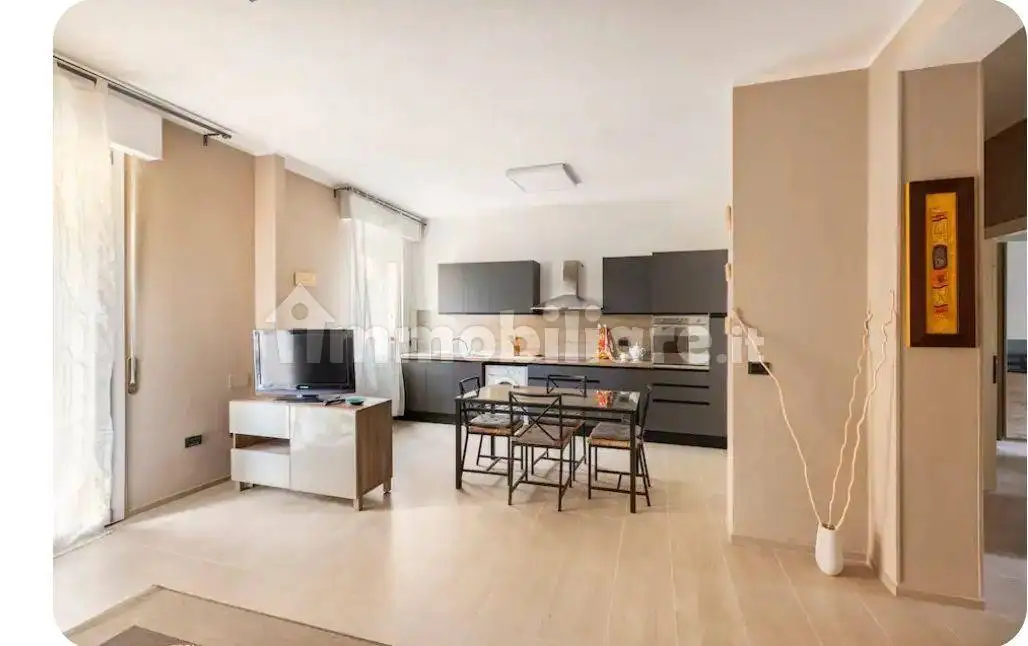 Bilocale via Paolo Ferrari 22, Crocetta, Modena