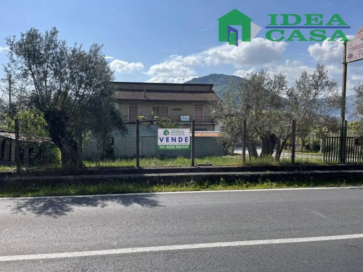 Casa indipendente in vendita a Piana di Monte Verna
