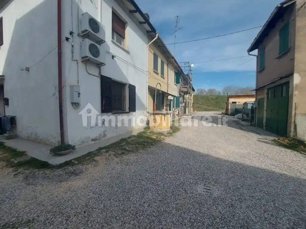 Villa a schiera via confine inferiore 125, Alberino, San Pietro, Molinella - foto 5