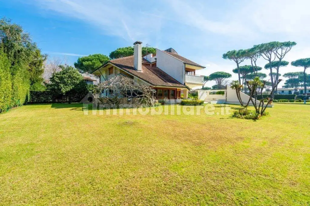 Villa in affitto a Forte dei Marmi