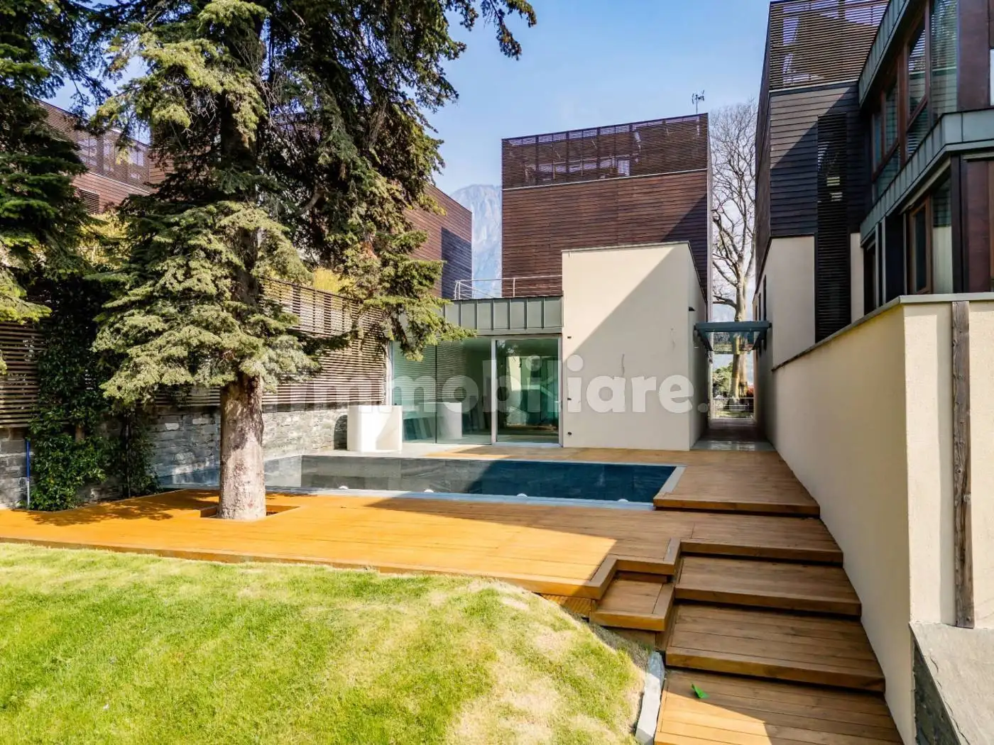 Villa in vendita a Malgrate