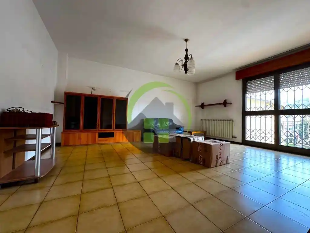 Appartamento in vendita a Cene